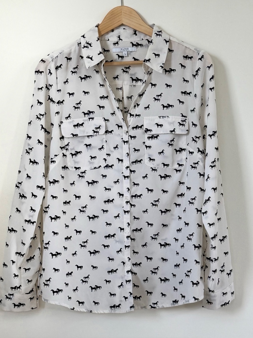 ALFRED SUNG Vintage White Blouse with Black Horse Western Print